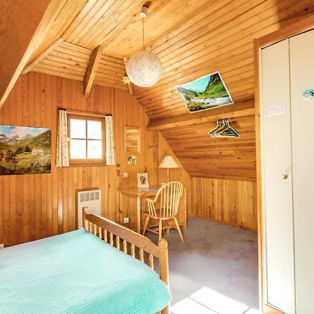 Holiday home Cocon Pour 4 Avec Cheminee, Jardin Et Proche Telepherique, Centre Et Commerces A Cauterets. - Fr-1-401-168